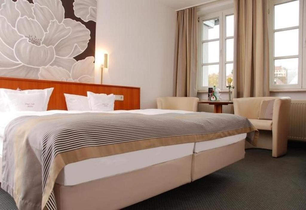 Hotel Mueller Cafe & Wein - Mondholzhotel Veitshöchheim Zewnętrze zdjęcie