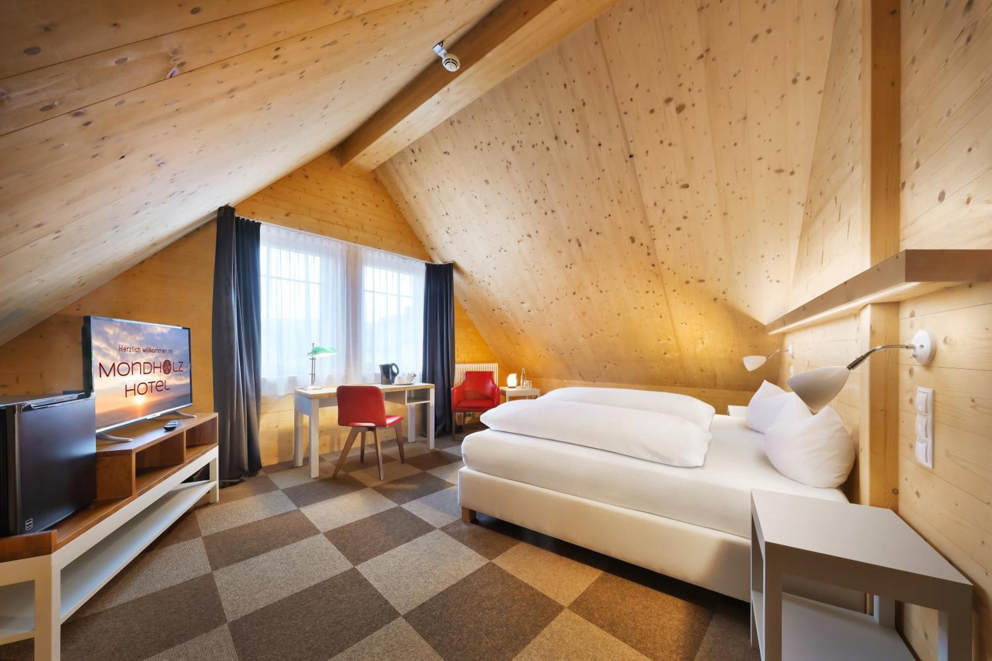 Hotel Mueller Cafe & Wein - Mondholzhotel Veitshöchheim Zewnętrze zdjęcie