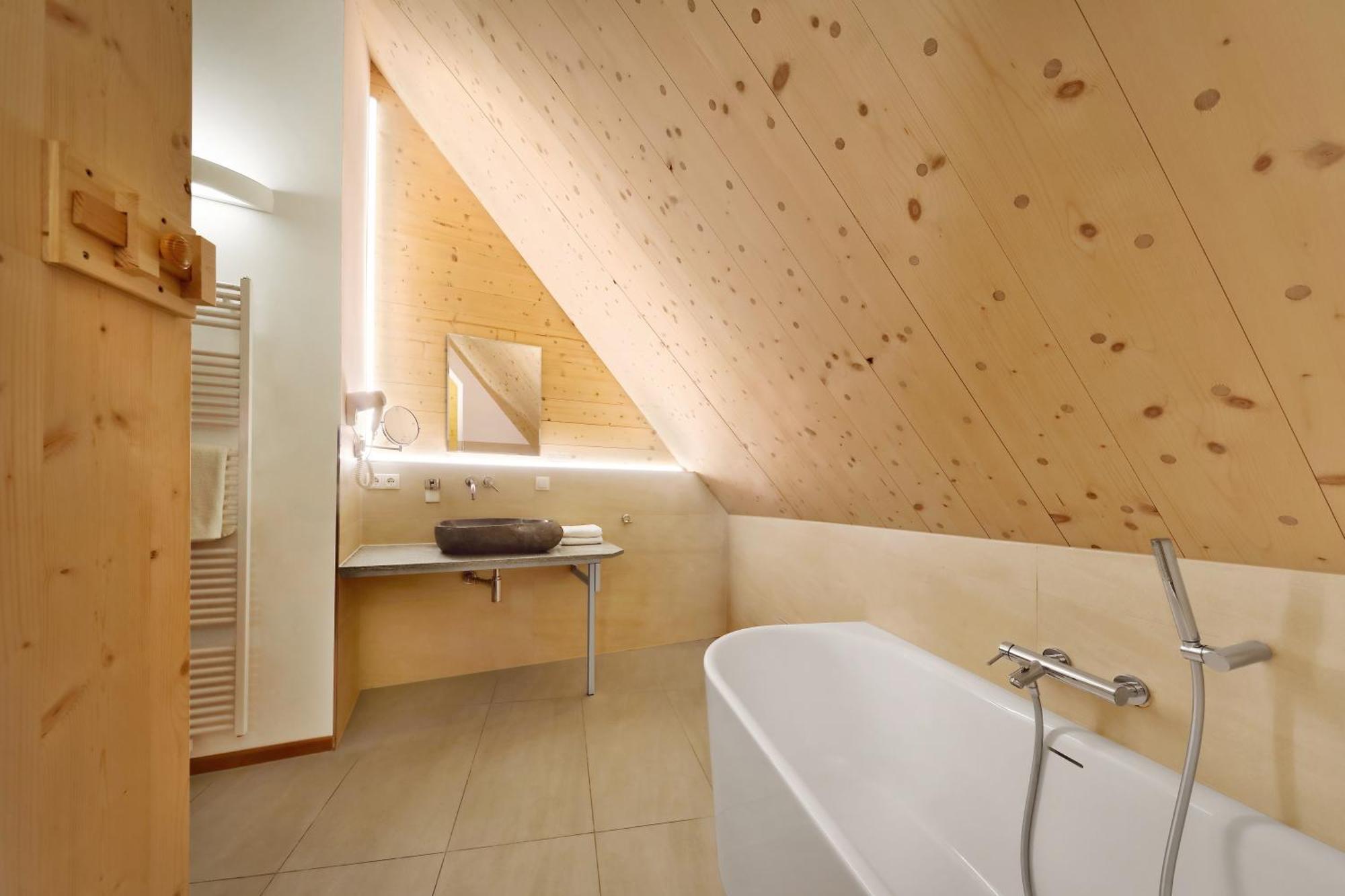 Hotel Mueller Cafe & Wein - Mondholzhotel Veitshöchheim Zewnętrze zdjęcie